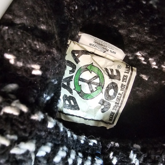 BAJA JOE \ CARPET SWEATER PONCHO XL - Picture 2 of 5